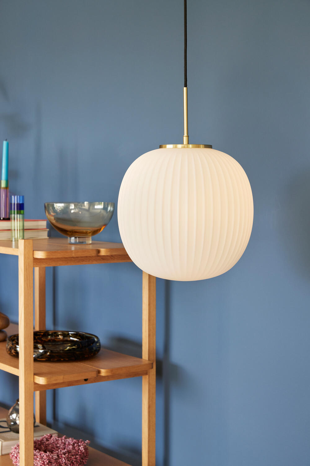 Serene pendel, hvid - Ø32 cm.